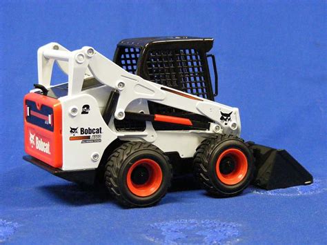 1 25 bobcat skid loader a-770 all-wheel steer|Scale Model A 770 1:25 .